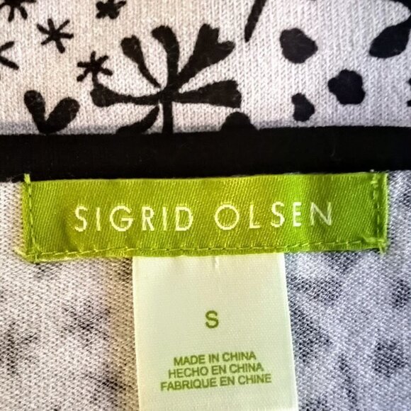 Sigrid Olsen B&W Floral Knit Cardigan - Picture 3 of 4